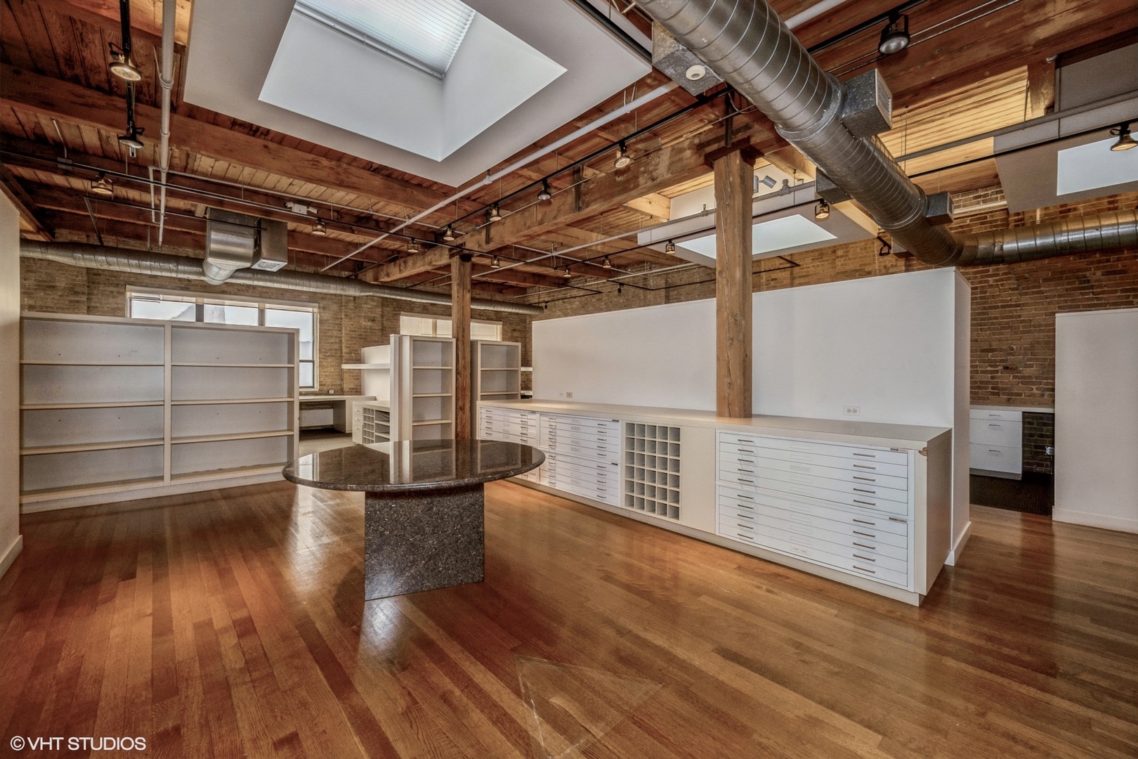 434 W Ontario Street 4