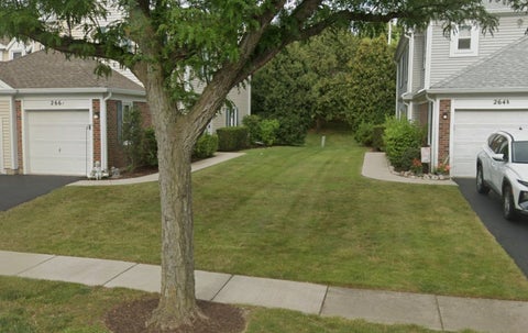 Tiny photo for 266 Greensboro Court #5, Elk Grove Village, IL 60007 (MLS # 12777177)