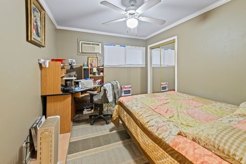 Tiny photo for 1119 E ALGONQUIN Road #11, Arlington Heights, IL 60005 (MLS # 12526114)