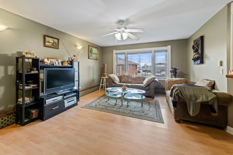 Tiny photo for 1119 E ALGONQUIN Road #11, Arlington Heights, IL 60005 (MLS # 12526114)