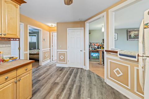 Tiny photo for 1119 E ALGONQUIN Road #11, Arlington Heights, IL 60005 (MLS # 12526114)