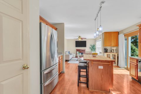 Tiny photo for 381 Gatewood Lane, Grayslake, IL 60030 (MLS # 12479996)