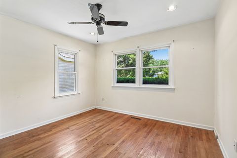 Tiny photo for 91 Bay Road, Fox Lake, IL 60020 (MLS # 12676300)