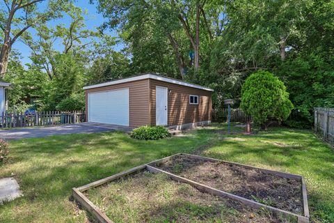 Tiny photo for 91 Bay Road, Fox Lake, IL 60020 (MLS # 12676300)