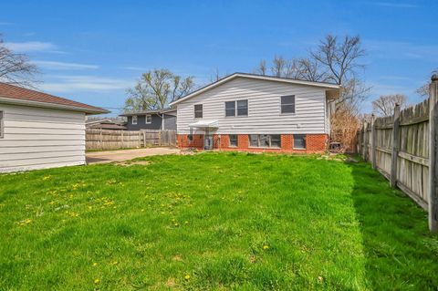 Tiny photo for 2925 188th Place, Lansing, IL 60438 (MLS # 12621064)