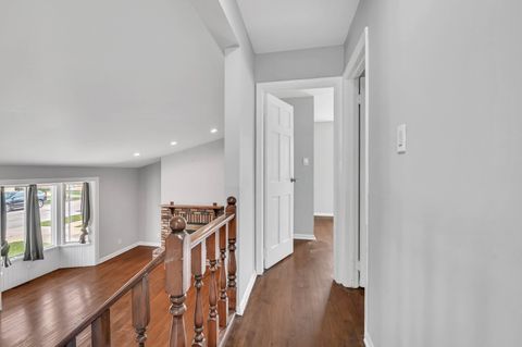 Tiny photo for 2925 188th Place, Lansing, IL 60438 (MLS # 12621064)