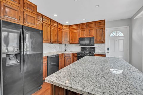 Tiny photo for 2925 188th Place, Lansing, IL 60438 (MLS # 12621064)