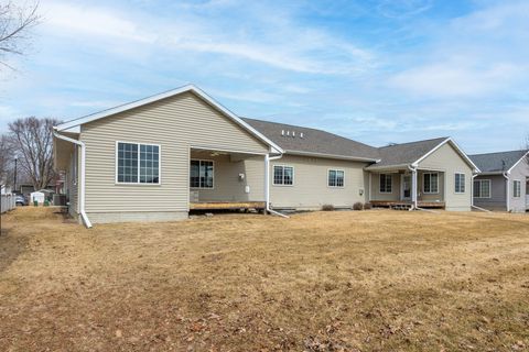 Tiny photo for 125 W Pinehurst Drive, Eldridge, IA 52748 (MLS # 12580804)