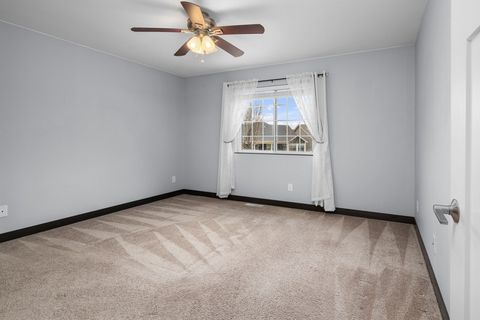 Tiny photo for 125 W Pinehurst Drive, Eldridge, IA 52748 (MLS # 12580804)