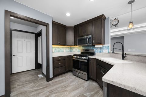 Tiny photo for 125 W Pinehurst Drive, Eldridge, IA 52748 (MLS # 12580804)