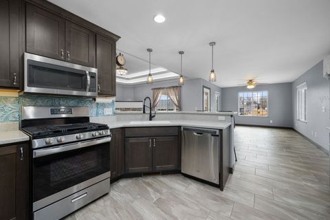 Tiny photo for 125 W Pinehurst Drive, Eldridge, IA 52748 (MLS # 12580804)