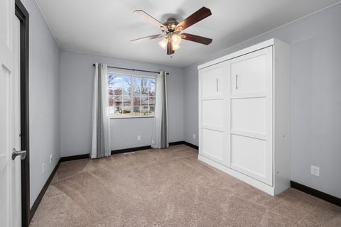 Tiny photo for 125 W Pinehurst Drive, Eldridge, IA 52748 (MLS # 12580804)