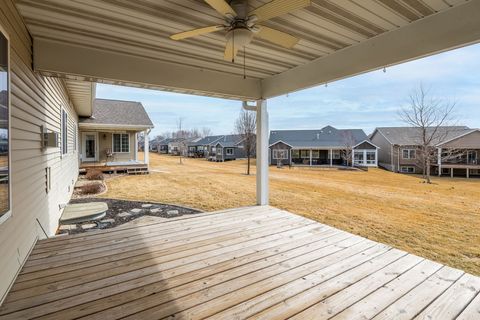 Tiny photo for 125 W Pinehurst Drive, Eldridge, IA 52748 (MLS # 12580804)