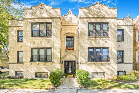 Photo of 5700 N Maplewood Avenue #G, Chicago, IL 60659 (MLS # 12527065)