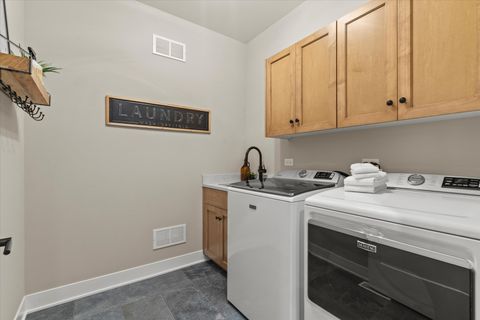 Tiny photo for 16580 Kayla Drive, Lemont, IL 60439 (MLS # 12566689)