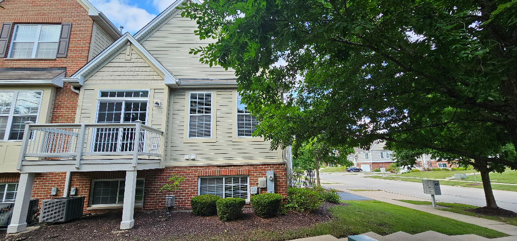 Photo 5 of 15 of 325 Timber Ridge Court townhome