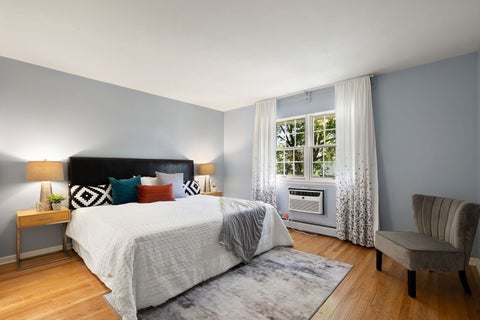 Tiny photo for 12 Robin Hood Lane #12, Northfield, IL 60093 (MLS # 12732538)