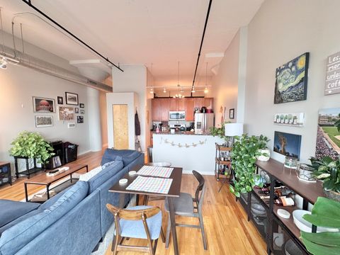 Tiny photo for 1224 W Van Buren Street #506, Chicago, IL 60607 (MLS # 12587127)