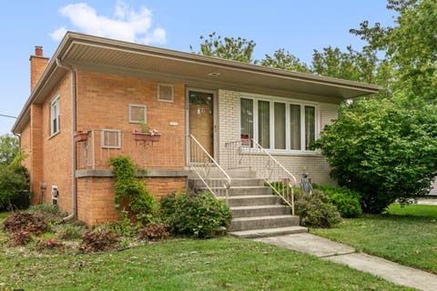 Tiny photo for 8901 Austin Avenue, Oak Lawn, IL 60453 (MLS # 12700955)
