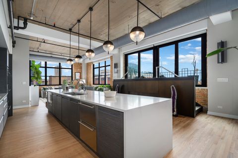 Tiny photo for 850 W Adams Street #7C, Chicago, IL 60607 (MLS # 12488485)