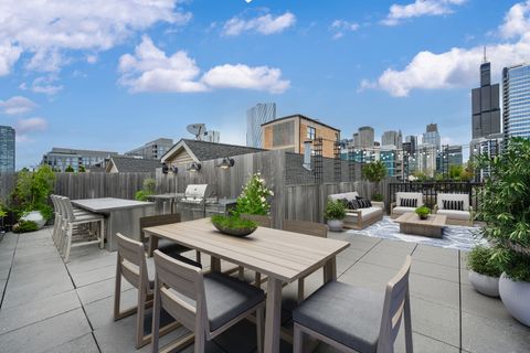 Tiny photo for 850 W Adams Street #7C, Chicago, IL 60607 (MLS # 12488485)