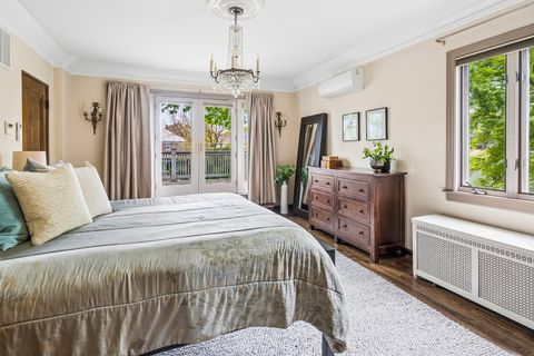 Tiny photo for 1212 Woodbine Avenue, Oak Park, IL 60302 (MLS # 12641808)