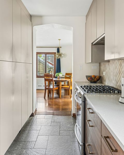 Tiny photo for 1212 Woodbine Avenue, Oak Park, IL 60302 (MLS # 12641808)
