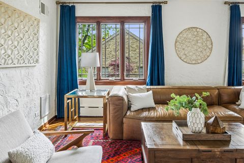 Tiny photo for 1212 Woodbine Avenue, Oak Park, IL 60302 (MLS # 12641808)