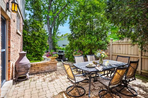 Tiny photo for 1212 Woodbine Avenue, Oak Park, IL 60302 (MLS # 12641808)
