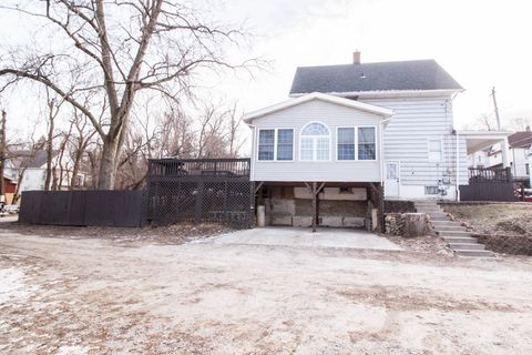 Tiny photo for 736 14 Street, Moline, IL 61265 (MLS # 12552117)