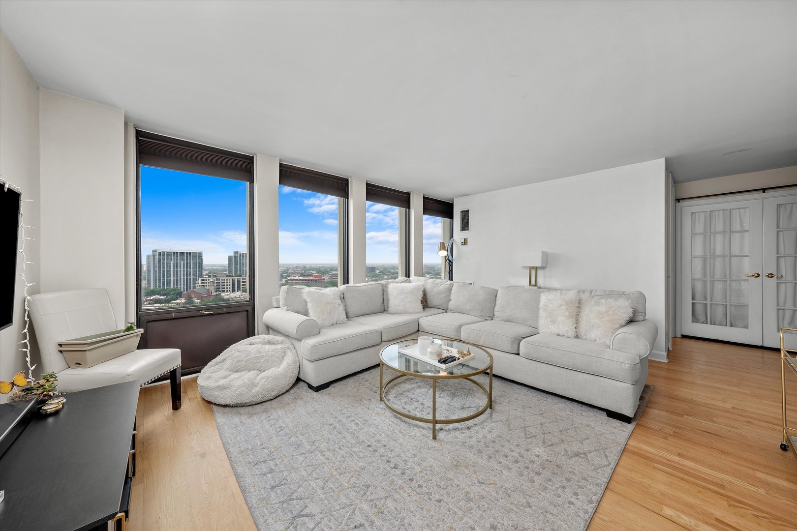 444 W Fullerton Parkway 1809