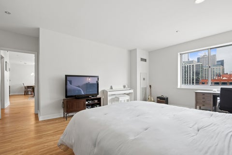 Tiny photo for 737 W WASHINGTON Boulevard #704, Chicago, IL 60661 (MLS # 12729971)