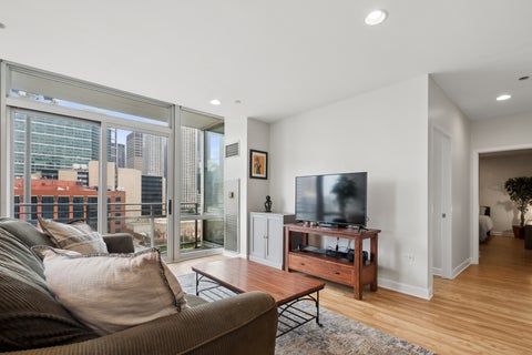 Tiny photo for 737 W WASHINGTON Boulevard #704, Chicago, IL 60661 (MLS # 12729971)