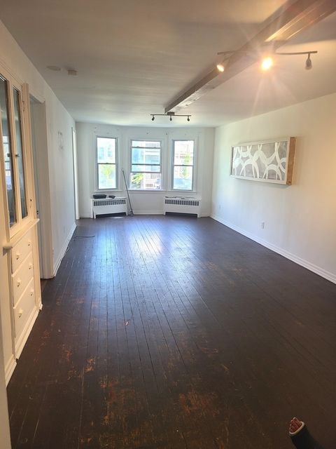 Tiny photo for 9542 S Avenue M, Chicago, IL 60617 (MLS # 12479454)