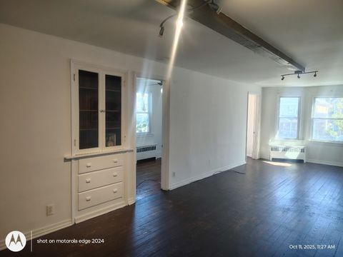 Tiny photo for 9542 S Avenue M, Chicago, IL 60617 (MLS # 12479454)