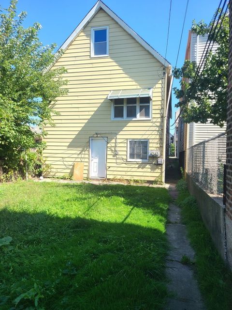 Tiny photo for 9542 S Avenue M, Chicago, IL 60617 (MLS # 12479454)