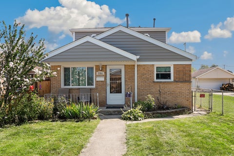 Photo of 7751 Massasoit Avenue, Burbank, IL 60459 (MLS # 12739164)