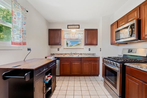 Tiny photo for 7751 Massasoit Avenue, Burbank, IL 60459 (MLS # 12739164)