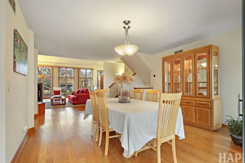 Tiny photo for 1221 Golf View Drive, Woodridge, IL 60517 (MLS # 12575050)