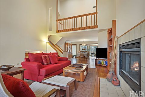 Tiny photo for 1221 Golf View Drive, Woodridge, IL 60517 (MLS # 12575050)