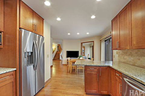 Tiny photo for 1221 Golf View Drive, Woodridge, IL 60517 (MLS # 12575050)