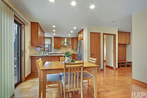 Tiny photo for 1221 Golf View Drive, Woodridge, IL 60517 (MLS # 12575050)