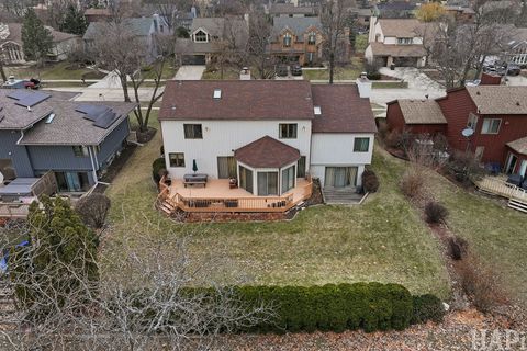 Tiny photo for 1221 Golf View Drive, Woodridge, IL 60517 (MLS # 12575050)
