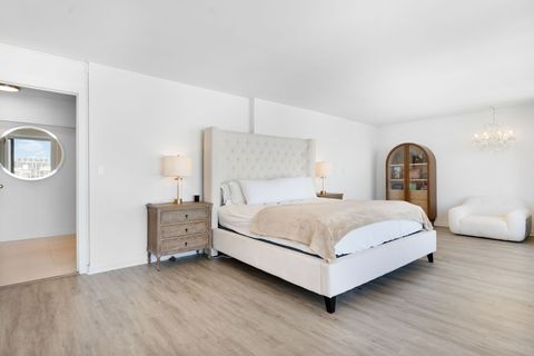 Tiny photo for 5455 N Sheridan Road #3001, Chicago, IL 60640 (MLS # 12468016)