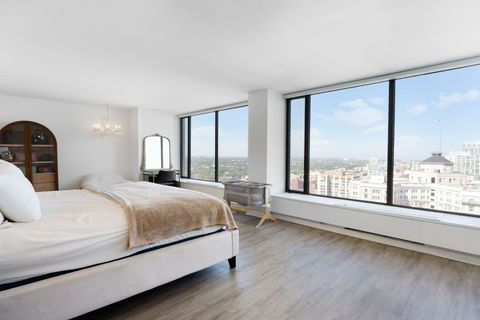 Tiny photo for 5455 N Sheridan Road #3001, Chicago, IL 60640 (MLS # 12468016)