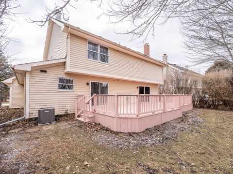 Tiny photo for 182 Montclair Road, Vernon Hills, IL 60061 (MLS # 12572530)