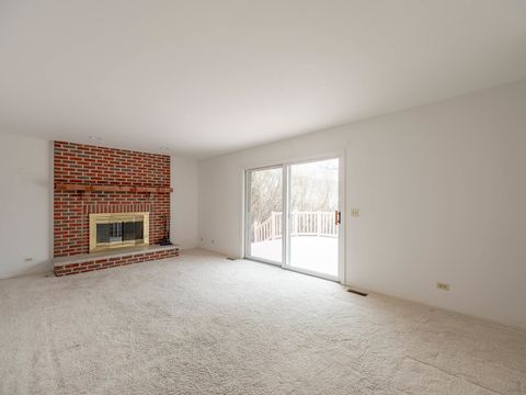 Tiny photo for 182 Montclair Road, Vernon Hills, IL 60061 (MLS # 12572530)