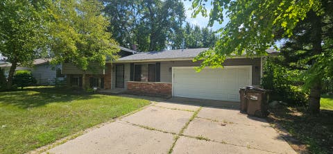 Tiny photo for 990 Camelot Drive, Crystal Lake, IL 60014 (MLS # 12725201)