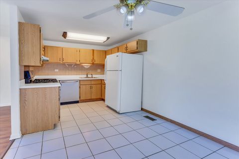 Tiny photo for 1434 Millbrook Court #1434, Schaumburg, IL 60193 (MLS # 12693876)