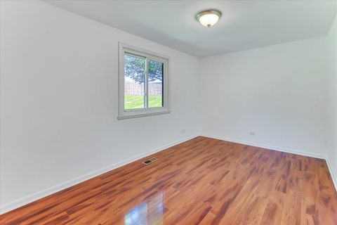 Tiny photo for 1434 Millbrook Court #1434, Schaumburg, IL 60193 (MLS # 12693876)